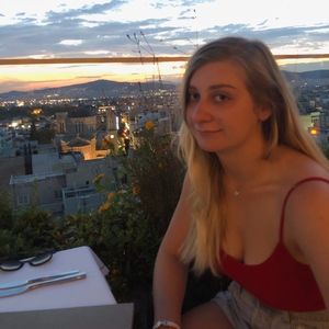 Meet your Posher, Talia